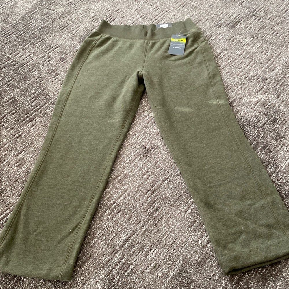 DRY TEK new with tags women’s short sweatpants